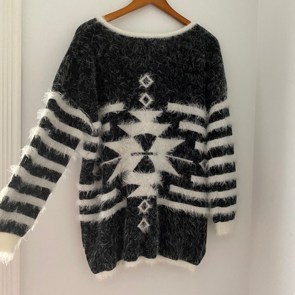 Women’s sweater